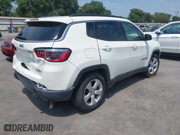 2019 Jeep Compass Latitude z VIN 3C4NJCBB4KT616437, wystawiony jako IAAI lot #42049491 z przebiegiem 42 495 mil mil oraz . Historia ofert i sprzedaży dostępna na DreamBid. Obrazek 4.