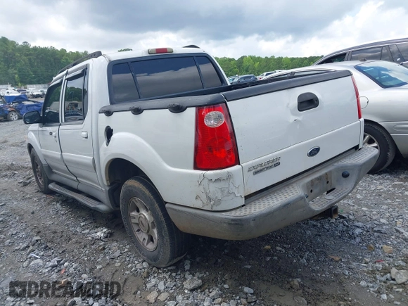 2004 Ford Explorer Sport Trac XLS z VIN 1FMZU67K44UA57074, wystawiony jako IAAI lot #42505321 z przebiegiem 282 904 mil mil oraz . Historia ofert i sprzedaży dostępna na DreamBid. Obrazek 3.