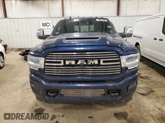 2024 Ram 3500 Laramie with VIN 3C63RRJLXRG166512, listed as a Copart auction lot 47194115 with 105,039 mi miles and Clean Title. Bid and sale history available at carsss.com. Image 5.
