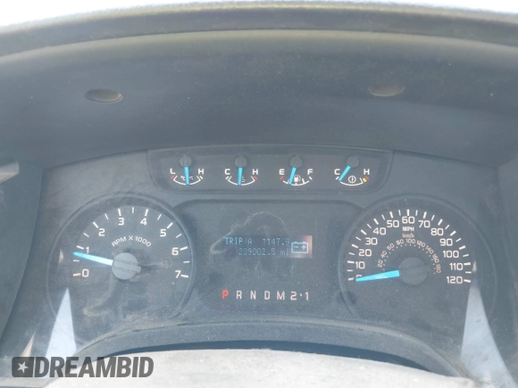 2013 Ford F-150 XL z VIN 1FTPF1CF9DKD22620, wystawiony jako IAAI lot #42660792 z przebiegiem 239 002 mil mil oraz . Historia ofert i sprzedaży dostępna na DreamBid. Obrazek 7.