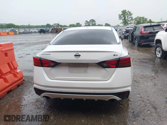 2019 Nissan Altima SV with VIN 1N4BL4DVXKC214904, listed as a IAAI auction lot 42162093 with 294,733 mi miles and . Bid and sale history available at DreamBid. Image 17.