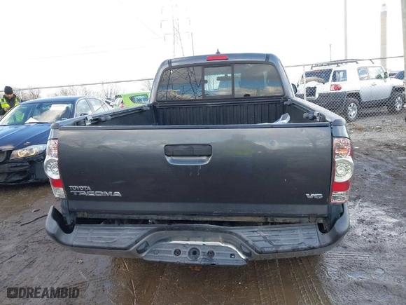2015 Toyota Tacoma with VIN 5TFUU4EN5FX129840, listed as a IAAI auction lot 41665018 with NaN miles. Bid and sale history available at carsss.com. Image 16.