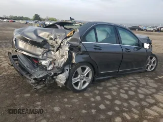 2010 Mercedes-Benz C 300 Sport z VIN WDDGF8BB5AF425972, wystawiony jako Copart lot #54118115 z przebiegiem Nie podano mil oraz Szkoda całkowita • Salvage title. Historia ofert i sprzedaży dostępna na DreamBid. Obrazek 3.