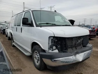2019 GMC Savana Cargo Van with VIN 1GTW7AFG8K1272311, listed as a Copart auction lot 87918855 with 141,396 mi miles and Salvage Title. Bid and sale history available at carsss.com. Image 4.