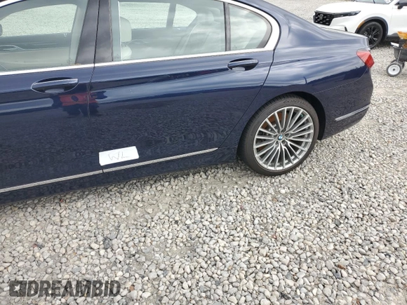 2020 BMW 7 Series 750i xDrive with VIN WBA7U2C03LCD17090, listed as a Copart auction lot 54480795 with 48,260 mi miles and Salvage title. Bid and sale history available at DreamBid. Image 12.
