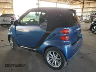 2008 Smart fortwo Pure z VIN WMEEJ31X38K172301, wystawiony jako Copart lot #44141765 z przebiegiem Nie podano mil oraz Szkody całkowita. Historia ofert i sprzedaży dostępna na DreamBid. Obrazek 2.