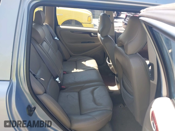 2002 Volvo V70 z VIN YV1SZ58D221072232, wystawiony jako IAAI lot #42489897 z przebiegiem Nie podano mil oraz . Historia ofert i sprzedaży dostępna na DreamBid. Obrazek 8.