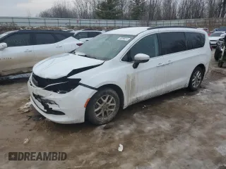 2021 Chrysler Voyager LXI with VIN 2C4RC1DG0MR505320, listed as a Copart auction lot 86296814 with 119,541 mi miles and Salvage Title. Bid and sale history available at carsss.com. Image 1.