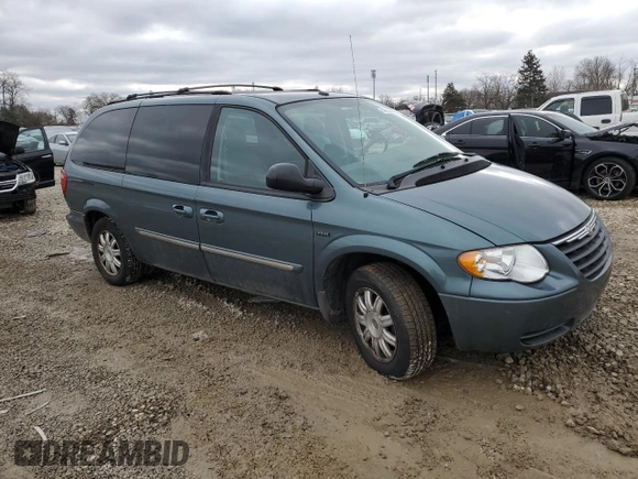 2007 Chrysler Town & Country LWB Touring with VIN 2A4GP54L47R272816, listed as a Copart auction lot 42602425 with 109,938 mi miles and Salvage Title. Bid and sale history available at carsss.com. Image 4.