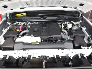 2022 Toyota Tundra SR with VIN 5TFKB5DAXNX006096, listed as a IAAI auction lot 42727998 with 44,389 mi miles and . Bid and sale history available at DreamBid. Image 21.