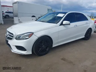 2014 Mercedes-Benz E-Class E 350 Sport with VIN WDDHF5KBXEA905771, listed as a IAAI auction lot 41742643 with 176,169 mi miles. Bid and sale history available at carsss.com. Image 18.
