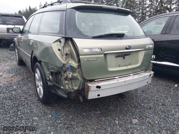 2006 Subaru Legacy Wagon Outback 2.5i Ltd with VIN 4S4BP62C267311889, listed as a IAAI auction lot 41166815 with 181,452 mi miles. Bid and sale history available at carsss.com. Image 6.