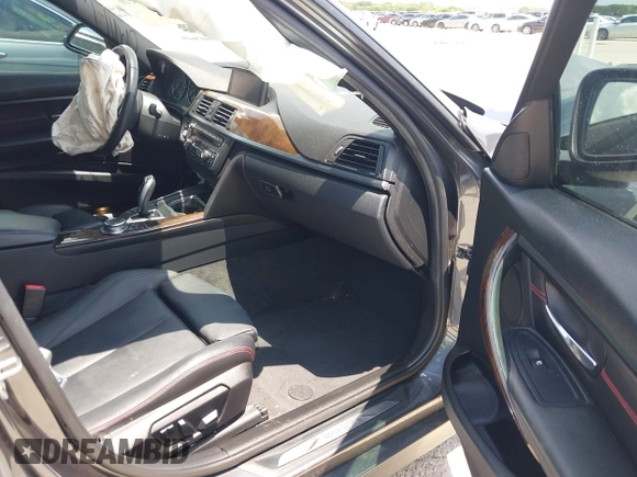 2015 BMW 3 Series 328i с VIN WBA3A5G5XFNS88465, выставлен на аукционе IAAI как лот 42676570 с пробегом 125 139 миль миль и . История ставок и продаж доступна на DreamBid. Изображение 5.