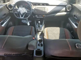 2019 Nissan Kicks SR with VIN 3N1CP5CU2KL514008, listed as a Copart auction lot 53964815 with 68,273 mi miles and Salvage Title. Bid and sale history available at carsss.com. Image 8.