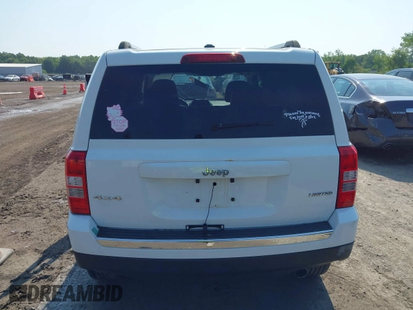 2013 Jeep Patriot Limited z VIN 1C4NJRCB8DD240450, wystawiony jako IAAI lot #42482733 z przebiegiem 149 659 mil mil oraz . Historia ofert i sprzedaży dostępna na DreamBid. Obrazek 16.
