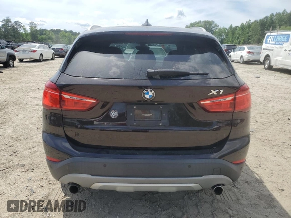 2017 BMW X1 xDrive28i z VIN WBXHT3C39H5F72979, wystawiony jako Copart lot #56003625 z przebiegiem 101 184 mil mil oraz Szkoda całkowita • Salvage title. Historia ofert i sprzedaży dostępna na DreamBid. Obrazek 6.
