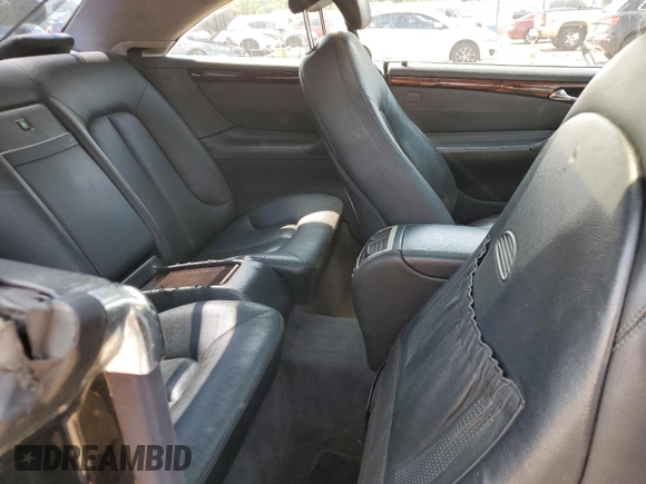 2001 Mercedes-Benz CL AMG z VIN WDBPJ73J61A011135, wystawiony jako Copart lot #59703305 z przebiegiem Nie podano mil oraz Czysty tytuł • Clean title. Historia ofert i sprzedaży dostępna na DreamBid. Obrazek 10.