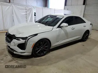 2021 Cadillac CT4 V-Series z VIN 1G6DD5RL2M0124392, wystawiony jako Copart lot #44926665 z przebiegiem 29 335 mil mil oraz Szkody całkowita. Historia ofert i sprzedaży dostępna na DreamBid. Obrazek 1.
