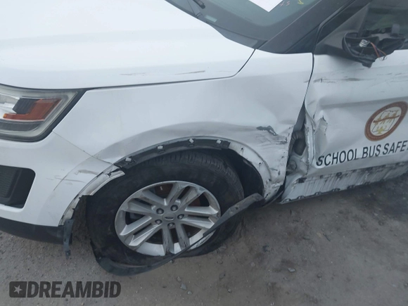 2016 Ford Explorer with VIN 1FM5K8B89GGC10854, listed as a IAAI auction lot 41611788 with 118,534 mi miles and . Bid and sale history available at carsss.com. Image 6.