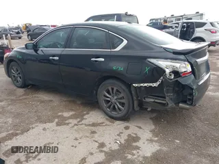 2015 Nissan Altima S with VIN 1N4AL3AP9FN896163, listed as a IAAI auction lot 41937835 with 160,093 mi miles and . Bid and sale history available at DreamBid. Image 3.