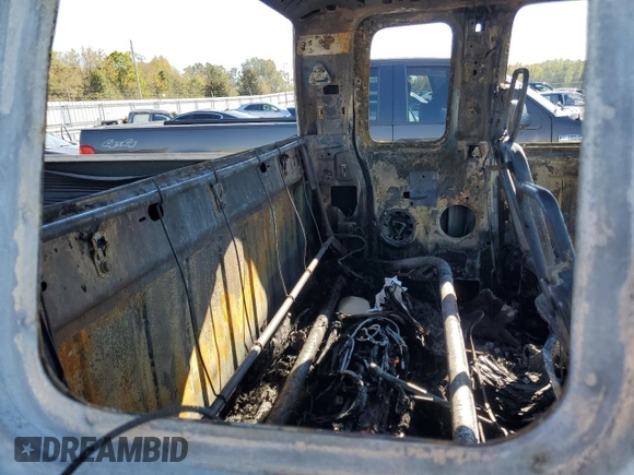 2002 Dodge 2500 z VIN 3B7KF23602M286323, wystawiony jako Copart lot #74644773 z przebiegiem Nie podano mil oraz Szkoda całkowita • Salvage title. Historia ofert i sprzedaży dostępna na DreamBid. Obrazek 10.