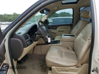 2010 GMC Yukon Denali with VIN 1GKUCEEF2AR119463, listed as a Copart auction lot 71236674 with 233,731 mi miles and Salvage Title. Bid and sale history available at carsss.com. Image 7.