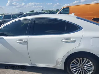 2013 Lexus ES 4dr Sdn with VIN JTHBK1GG7D2067019, listed as a IAAI auction lot 42088189 with 202,667 mi miles. Bid and sale history available at carsss.com. Image 14.