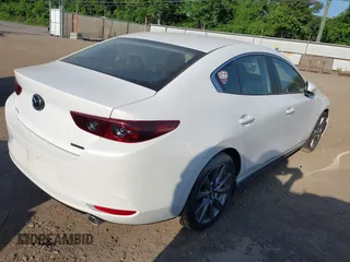 2020 Mazda 3 Select with VIN 3MZBPACL8LM135483, listed as a IAAI auction lot 42568802 with 40,466 mi miles and . Bid and sale history available at DreamBid. Image 4.