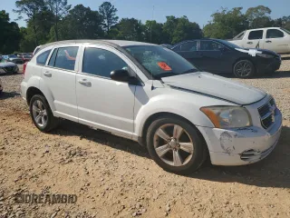 2011 Dodge Caliber Mainstreet z VIN 1B3CB3HA7BD116153, wystawiony jako Copart lot #53153945 z przebiegiem Nie podano mil oraz Szkody całkowita. Historia ofert i sprzedaży dostępna na DreamBid. Obrazek 4.