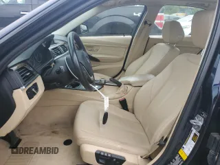 2015 BMW 3 Series 328i xDrive с VIN WBA3B5G52FNS13532, выставлен на аукционе Copart как лот 58327295 с пробегом 118 337 миль миль и Чистый • Clean title. История ставок и продаж доступна на DreamBid. Изображение 7.