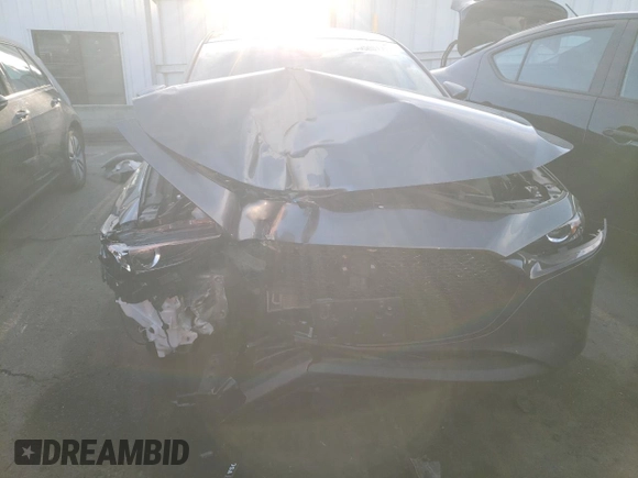 2019 Mazda Mazda3 Hatchback w/Preferred Pkg with VIN JM1BPAMM7K1118633, listed as a Copart auction lot 69500172 with 0 mi miles. Bid and sale history available at carsss.com. Image 5.