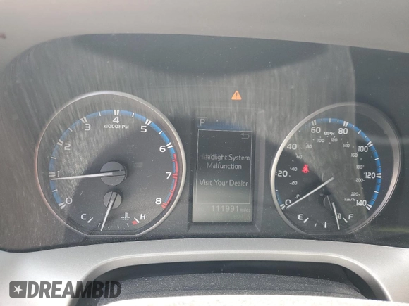 2018 Toyota RAV4 XLE with VIN 2T3WFREV7JW423768, listed as a Copart auction lot 61841875 with 111,991 mi miles and Salvage title. Bid and sale history available at DreamBid. Image 9.