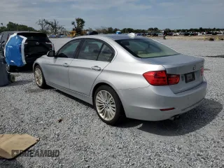 2015 BMW 3 Series 328i z VIN WBA3A5G59FNS84441, wystawiony jako Copart lot #63159925 z przebiegiem 89 735 mil mil oraz Czysty tytuł • Clean title. Historia ofert i sprzedaży dostępna na DreamBid. Obrazek 2.