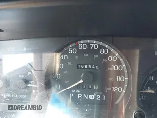 1995 Ford Crown Victoria с VIN 2FALP73W5SX140346, выставлен на аукционе IAAI как лот 41974429 с пробегом 166 540 миль миль и . История ставок и продаж доступна на DreamBid. Изображение 7.