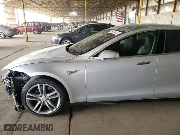 2016 Tesla Model S 90D with VIN 5YJSA1E29GF120543, listed as a Copart auction lot 56574425 with 56,412 mi miles and Salvage title. Bid and sale history available at DreamBid. Image 14.