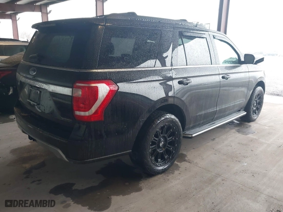 2019 Ford Expedition XLT with VIN 1FMJU1JT5KEA01234, listed as a IAAI auction lot 41515925 with 98,665 mi miles. Bid and sale history available at carsss.com. Image 4.