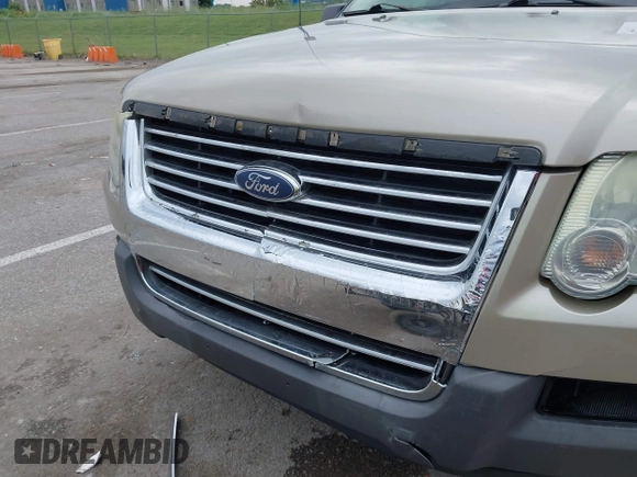 2006 Ford Explorer XLT z VIN 1FMEU73E56UB74573, wystawiony jako IAAI lot #42383380 z przebiegiem 224 359 mil mil oraz . Historia ofert i sprzedaży dostępna na DreamBid. Obrazek 6.