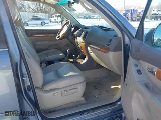 2007 Lexus GX 470 with VIN JTJBT20X470139936, listed as a IAAI auction lot 41507026 with 225,723 mi miles. Bid and sale history available at carsss.com. Image 5.