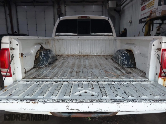 1998 Dodge Dakota SLT with VIN 1B7GG22Y1WS637629, listed as a IAAI auction lot 41781675 with 181,590 mi miles. Bid and sale history available at carsss.com. Image 18.