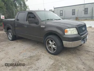 2005 Ford F-150 XLT with VIN 1FTRW12W15KE64553, listed as a IAAI auction lot 42009373 with 106,454 mi miles. Bid and sale history available at carsss.com. Image 1.