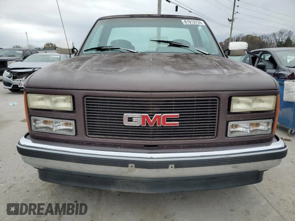 1993 GMC Sierra 1500 with VIN 1GDDC14Z6PZ526240, listed as a Copart auction lot 81913724 with 303,163 mi miles and Salvage Title. Bid and sale history available at DreamBid. Image 5.