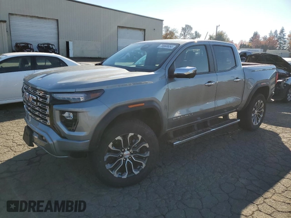 2024 GMC Canyon 4WD Denali with VIN 1GTP6FEK8R1156059, listed as a Copart auction lot 78868654 with 8,016 mi miles and Salvage Title. Bid and sale history available at carsss.com. Image 1.