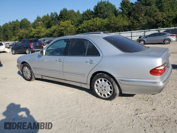2000 Mercedes-Benz E-Class with VIN WDBJF65J3YB167247, listed as a Copart auction lot 75715464 with 0 mi miles and Salvage Title. Bid and sale history available at carsss.com. Image 2.