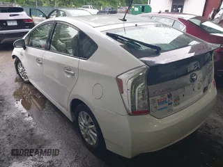 2013 Toyota Prius z VIN JTDKN3DP7D3031267, wystawiony jako IAAI lot #42265759 z przebiegiem 101 339 mil mil oraz . Historia ofert i sprzedaży dostępna na DreamBid. Obrazek 3.