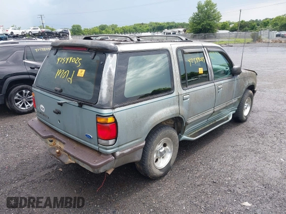 1996 Ford Explorer XL with VIN 1FMDU32X4TZA63759, listed as a IAAI auction lot 42544025 with 254,532 mi miles and . Bid and sale history available at DreamBid. Image 4.