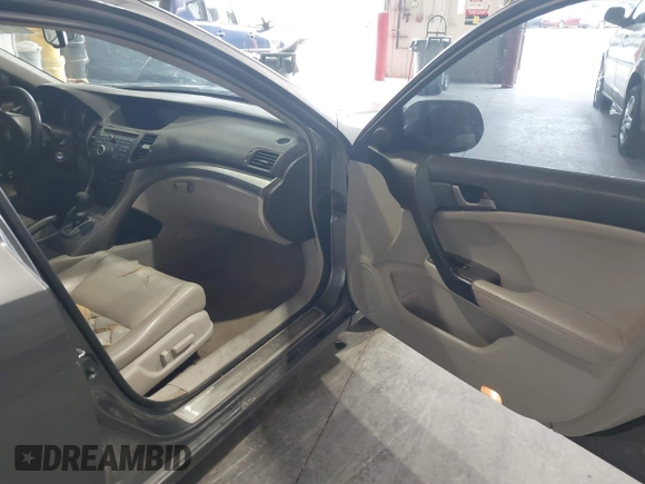 2010 Acura TSX с VIN JH4CU2F67AC043791, выставлен на аукционе IAAI как лот 42473902 с пробегом 217 454 миль миль и . История ставок и продаж доступна на DreamBid. Изображение 5.