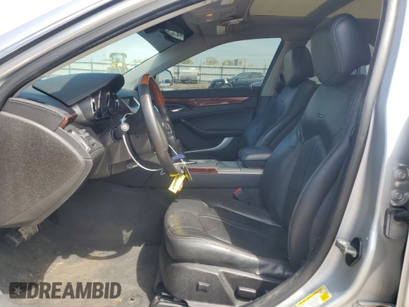 2013 Cadillac CTS Luxury с VIN 1G6DG5E57D0179578, выставлен на аукционе Copart как лот 55824605 с пробегом 82 573 миль миль и Списание • Salvage title. История ставок и продаж доступна на DreamBid. Изображение 7.