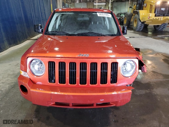 2010 Jeep Patriot Sport with VIN 1J4NT2GB4AD551987, listed as a Copart auction lot 50357085 with 41,664 mi miles and Clean Title. Bid and sale history available at carsss.com. Image 5.