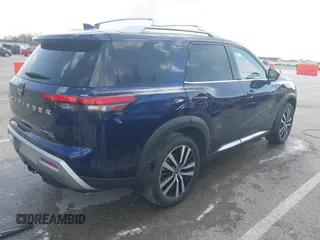 2023 Nissan Pathfinder Platinum с VIN 5N1DR3DK6PC213530, выставлен на аукционе IAAI как лот 41811625 с пробегом 23 903 миль миль и . История ставок и продаж доступна на DreamBid. Изображение 4.