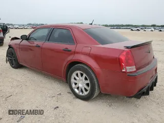 2008 Chrysler 300 C Hemi z VIN 2C3KA63HX8H281729, wystawiony jako Copart lot #51831955 z przebiegiem 217 551 mil mil oraz Szkoda całkowita • Salvage title. Historia ofert i sprzedaży dostępna na DreamBid. Obrazek 2.
